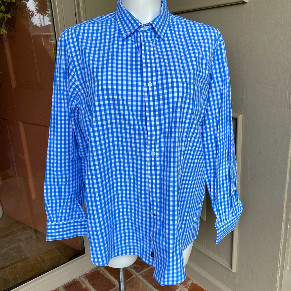 EUC Club Room Men’s gingham/ plaid button down shirt